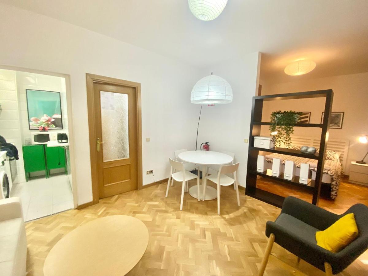 Centro Barrio Embajadores 01 Madrid Ngoại thất bức ảnh
