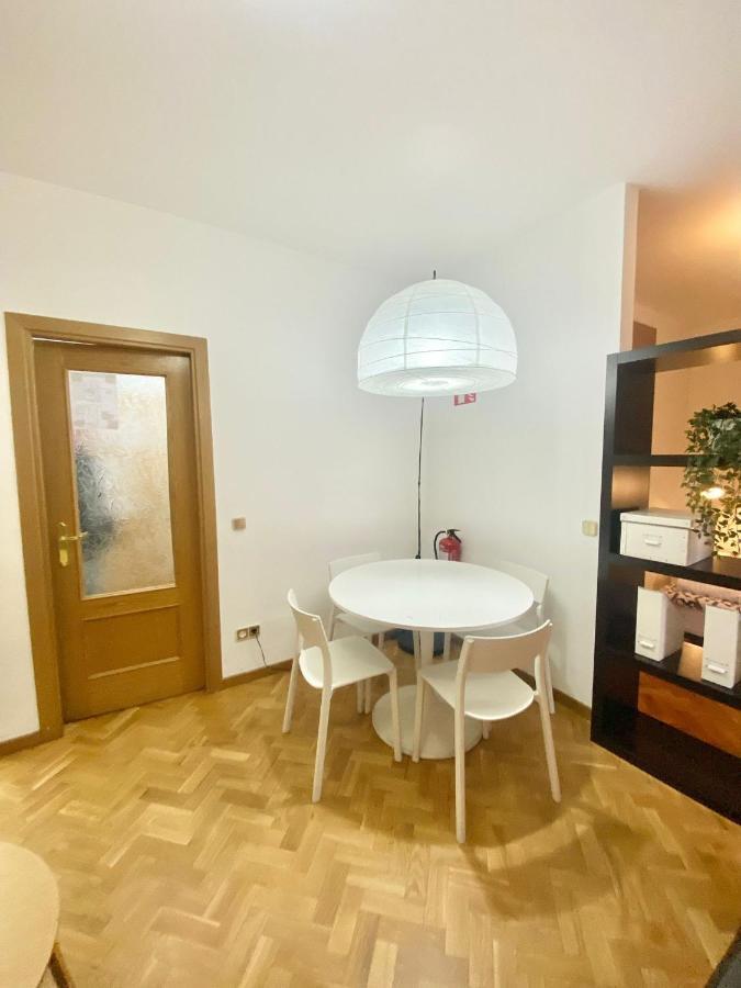 Centro Barrio Embajadores 01 Madrid Ngoại thất bức ảnh